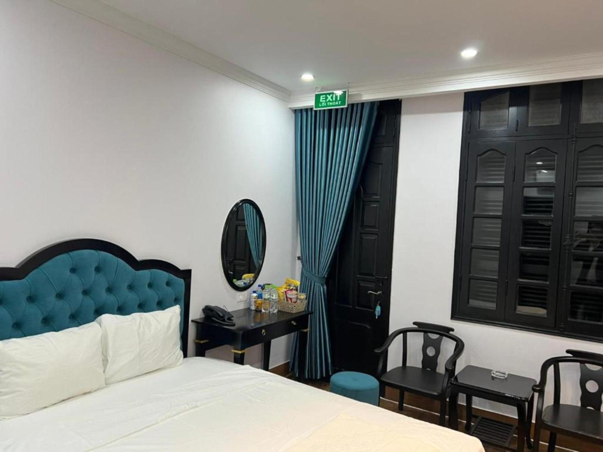Nhat Tan Hotel — Photos 3